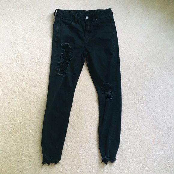 American Eagle Outfitters Denim - American Eagle ripped, frayed, skinny jeans!!